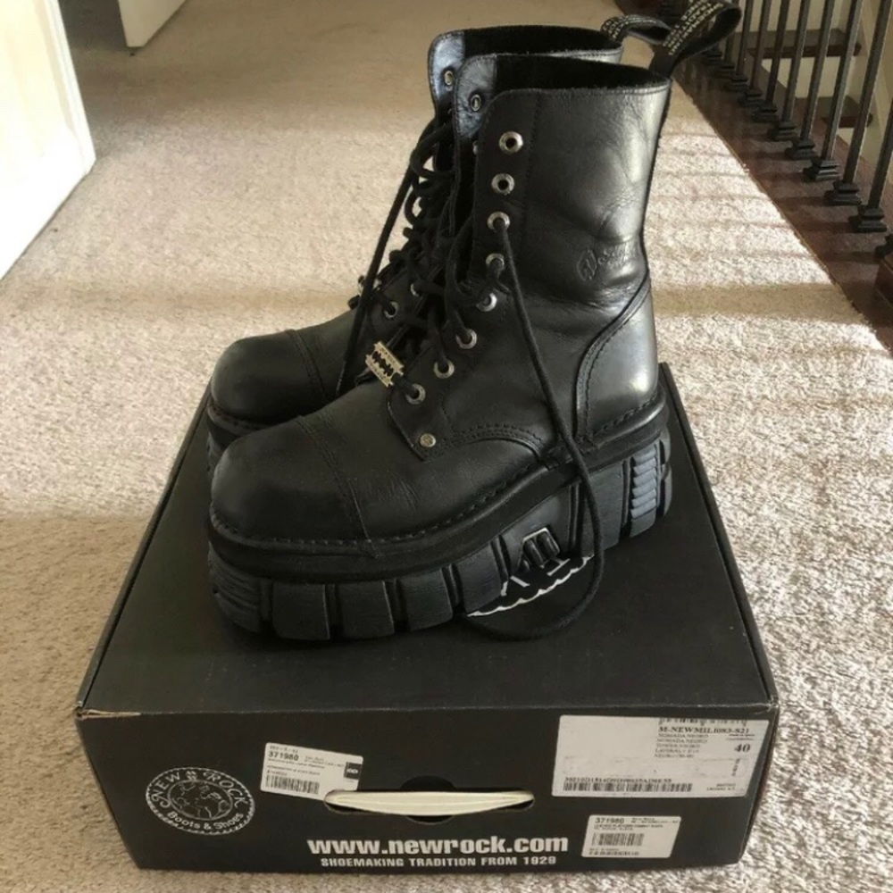 New Rock Switchblade Platform Boots